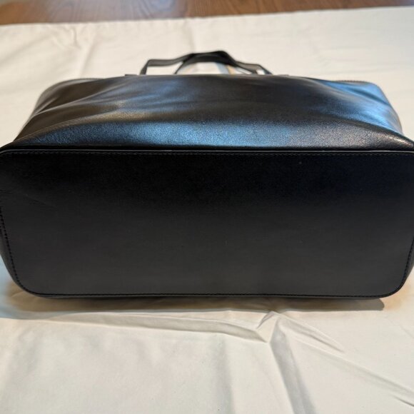 Kate Spade Black Leather Tote - Great for Work 💼 - Picture 3 of 10